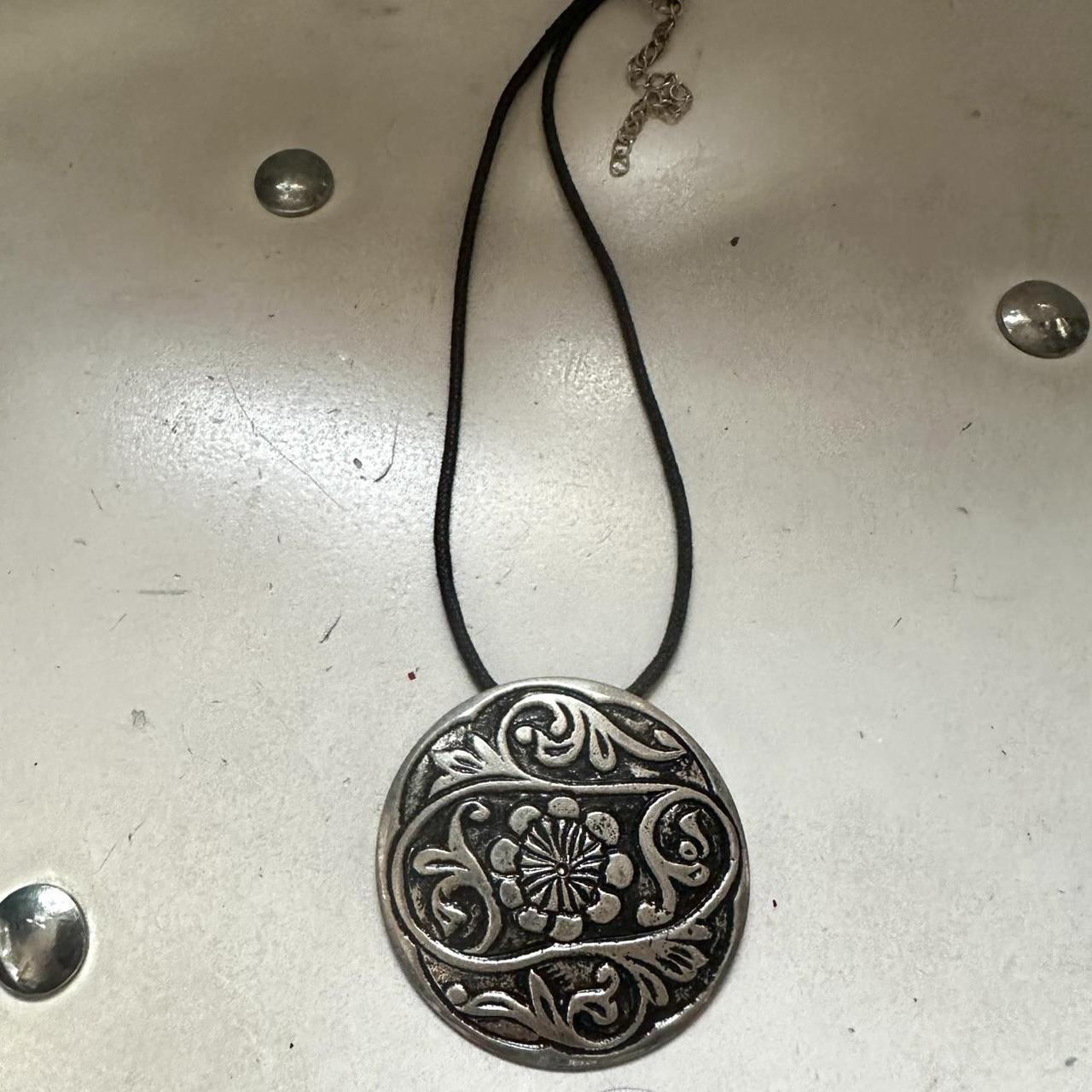 item listed by killerqueen890