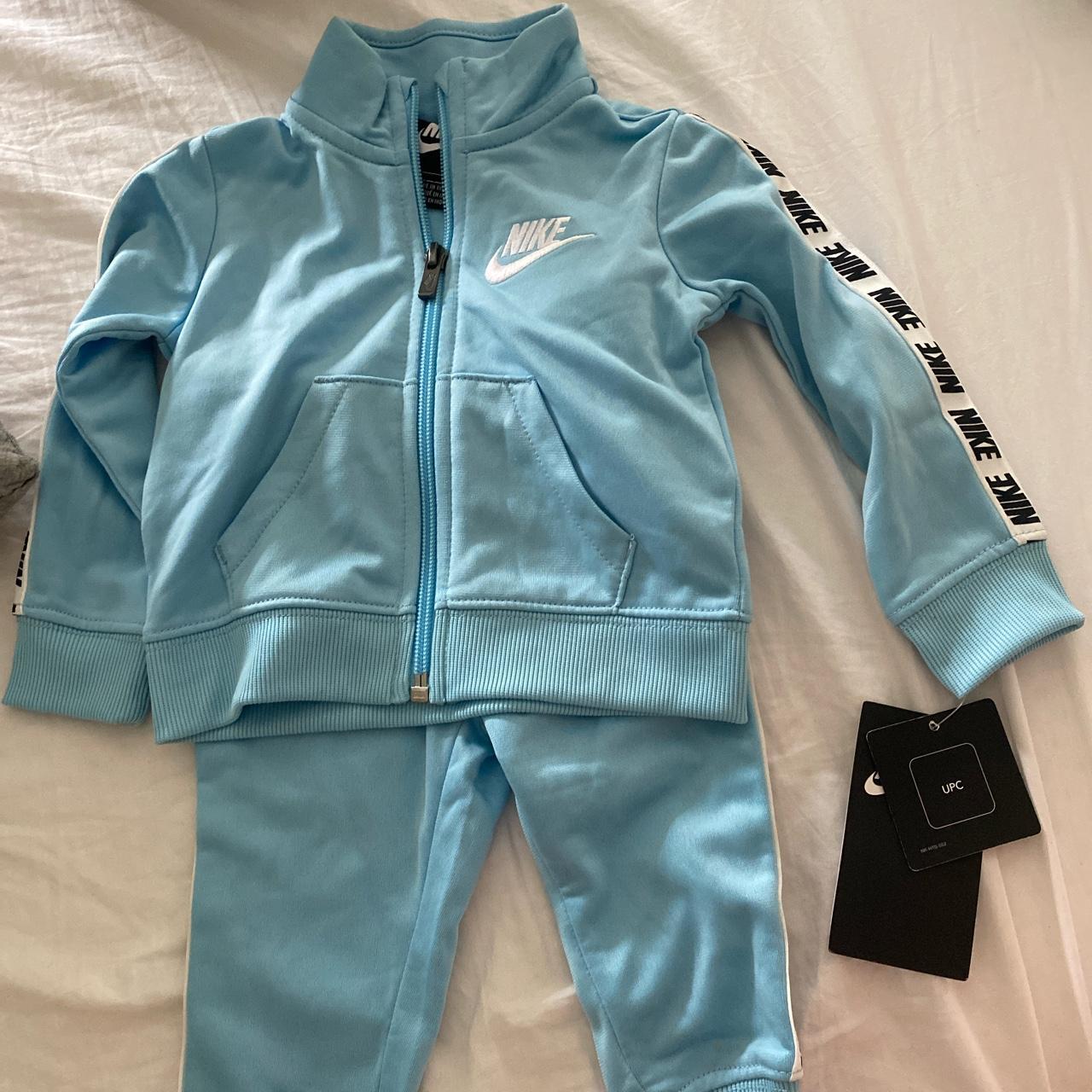 Nike Joggerstracksuits Depop