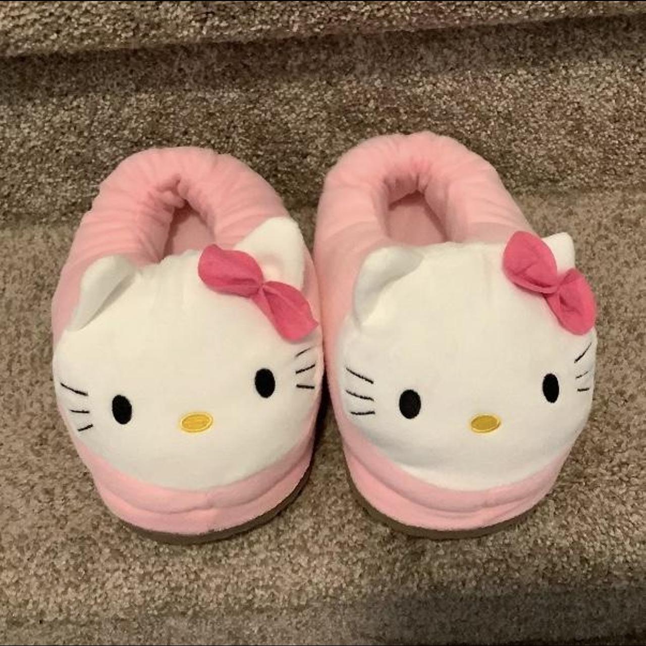 Hello Kitty slippers Color pink - SINSAY - ZK647-30X