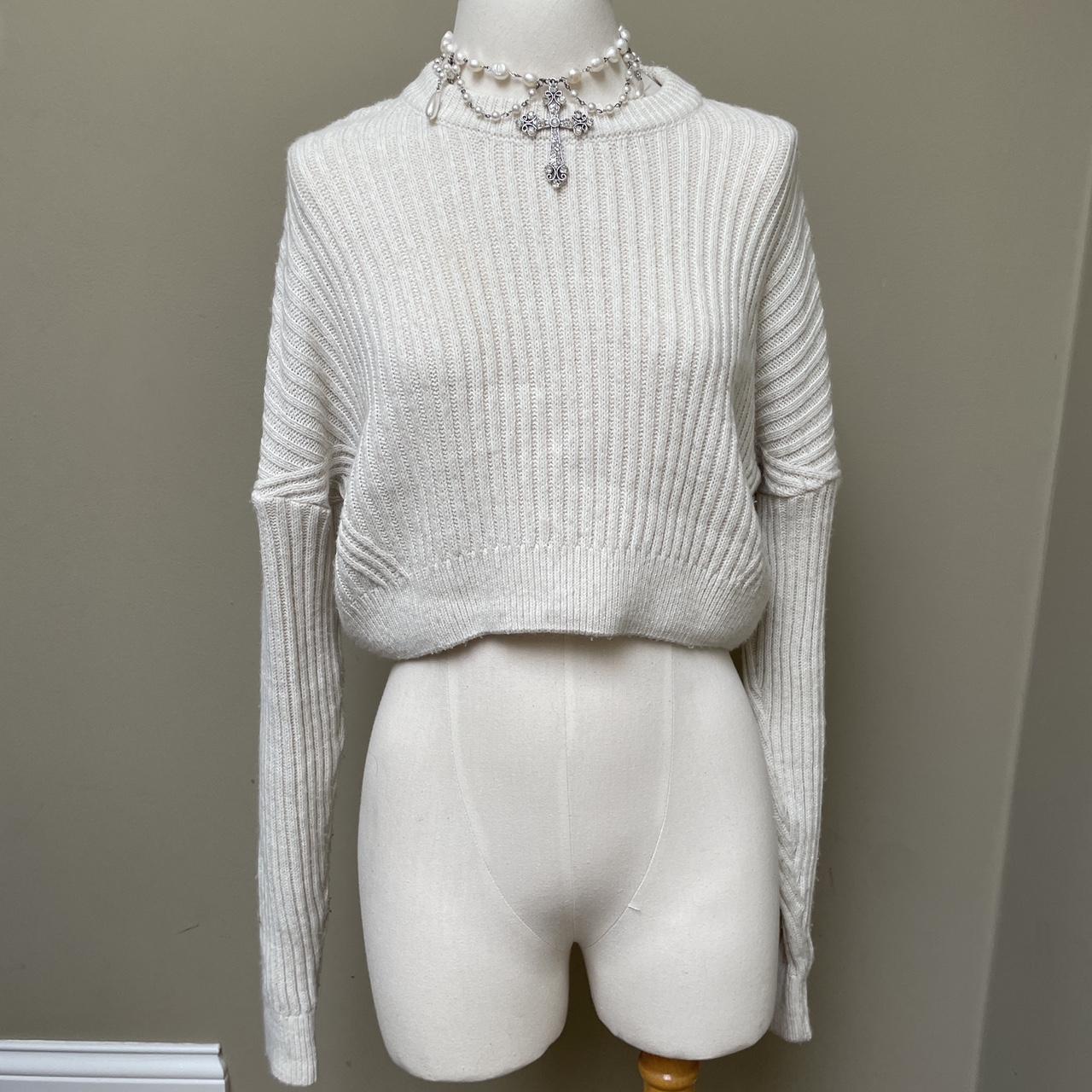 Brandy melville noella outlet sweater