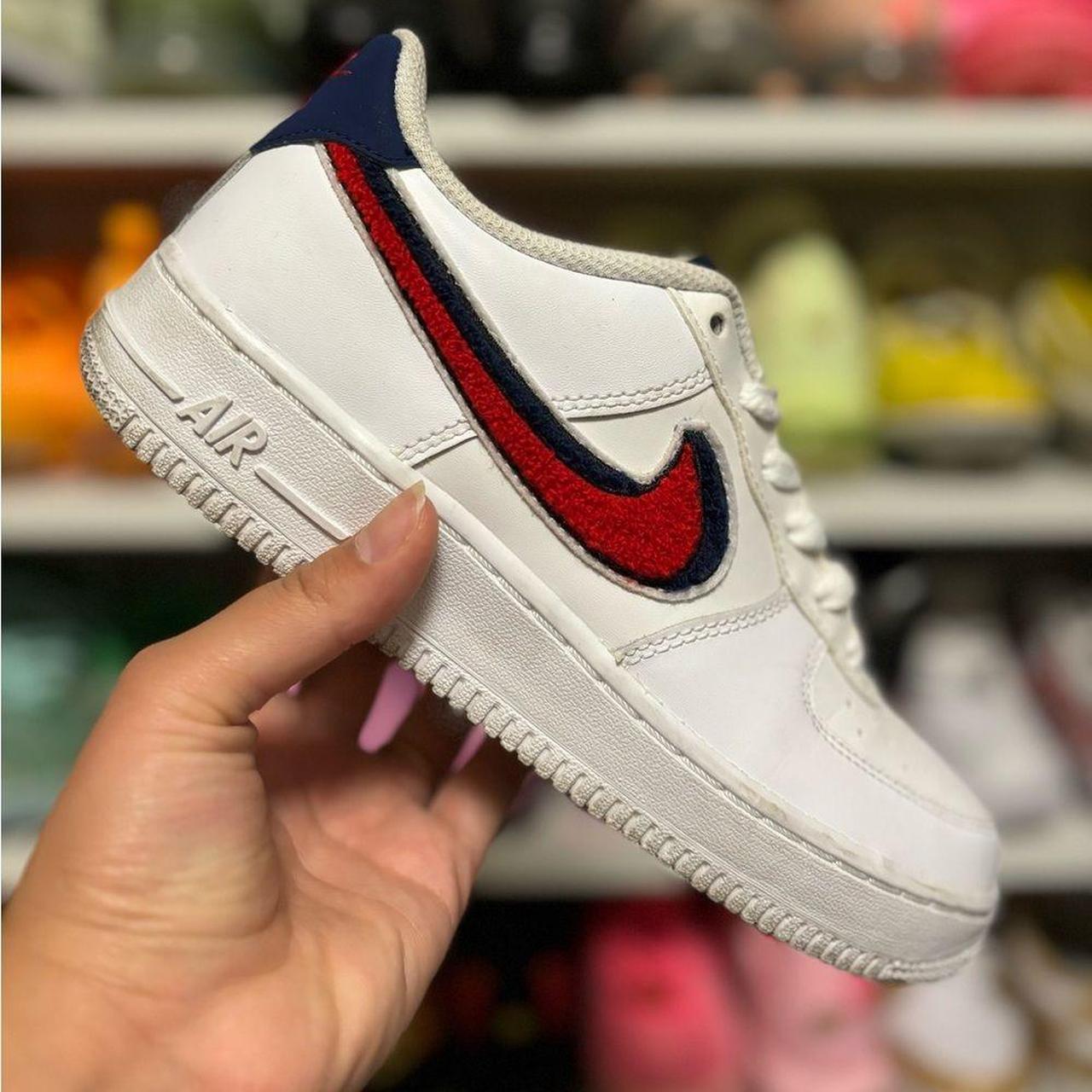 Air force 1 chenille swoosh white online