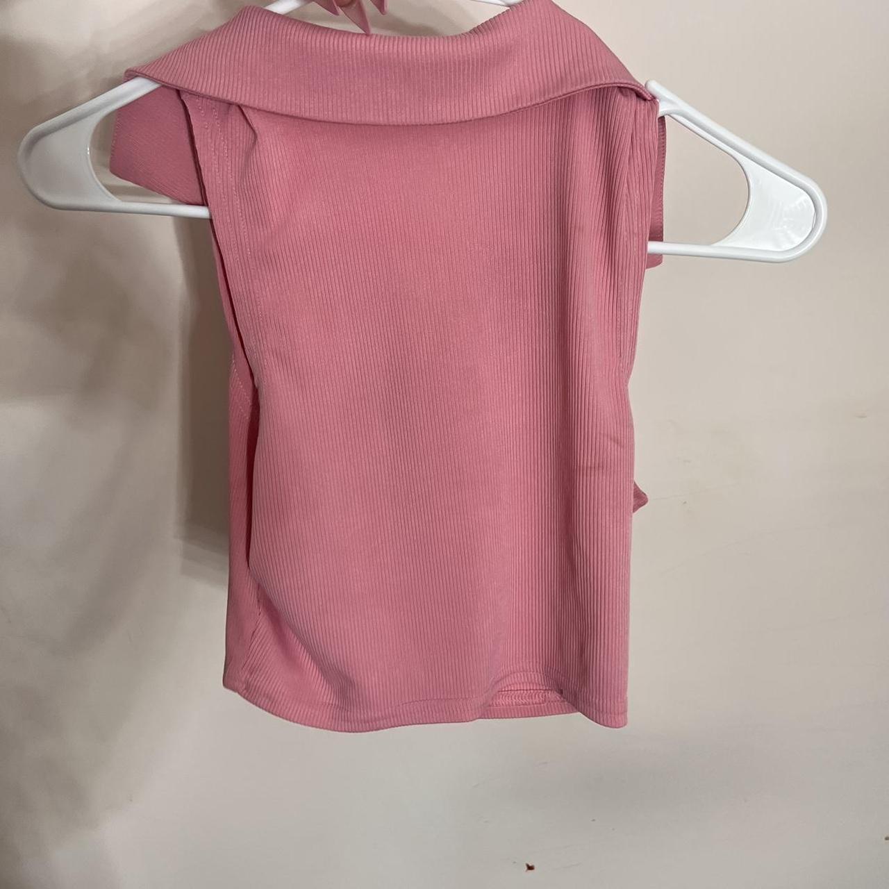 Cute pink crop top #trendy #barbie #y2k #croptop #pink - Depop