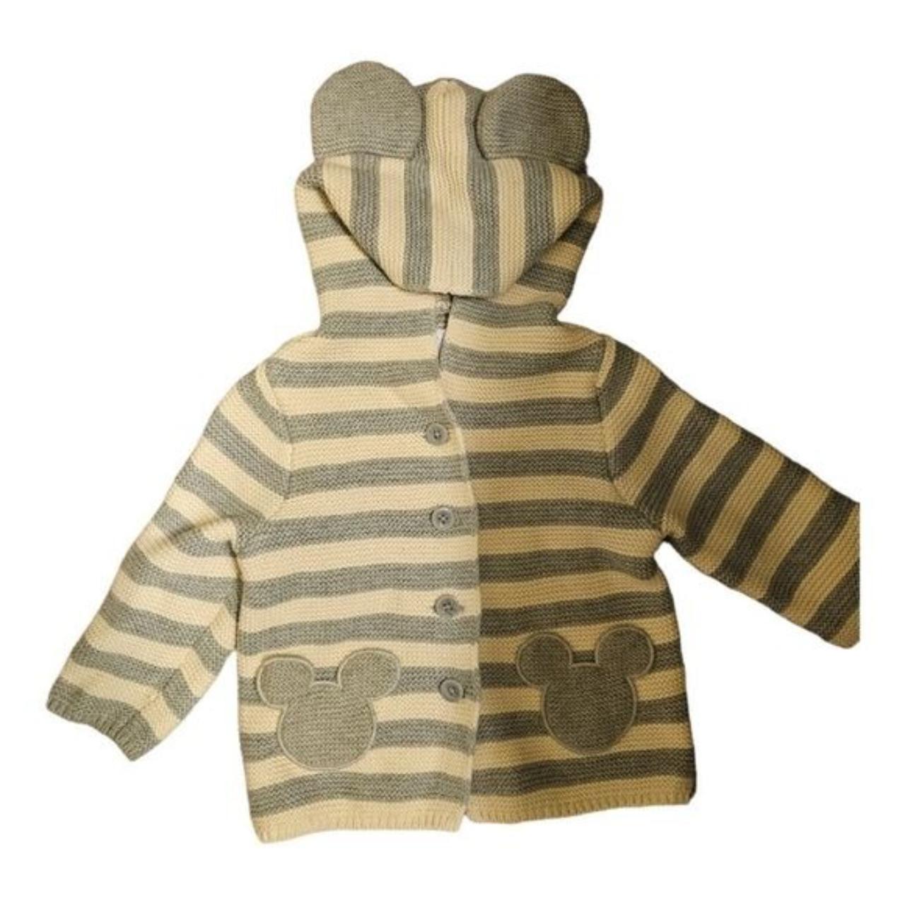 item listed by sarellascloset