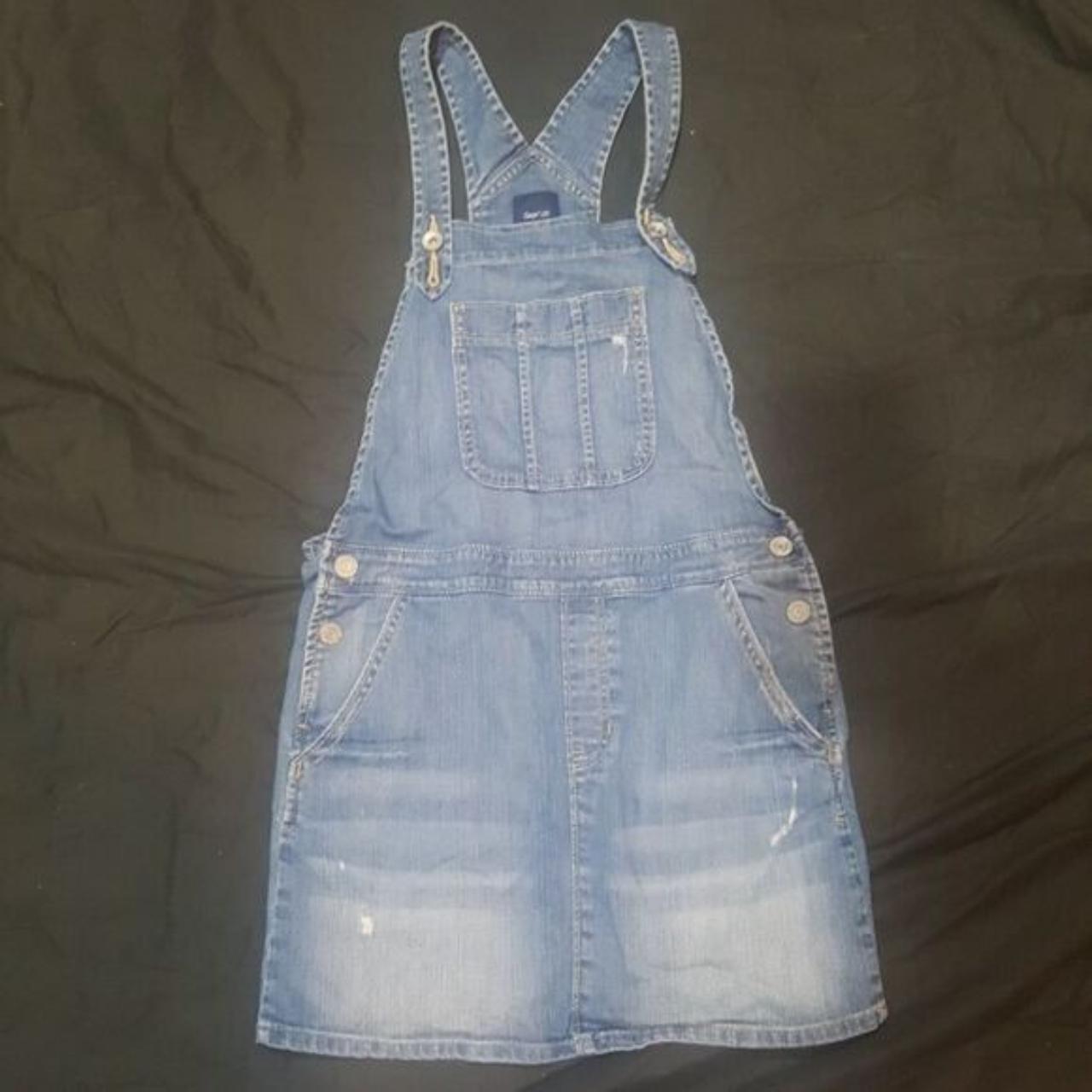 item listed by sarellascloset