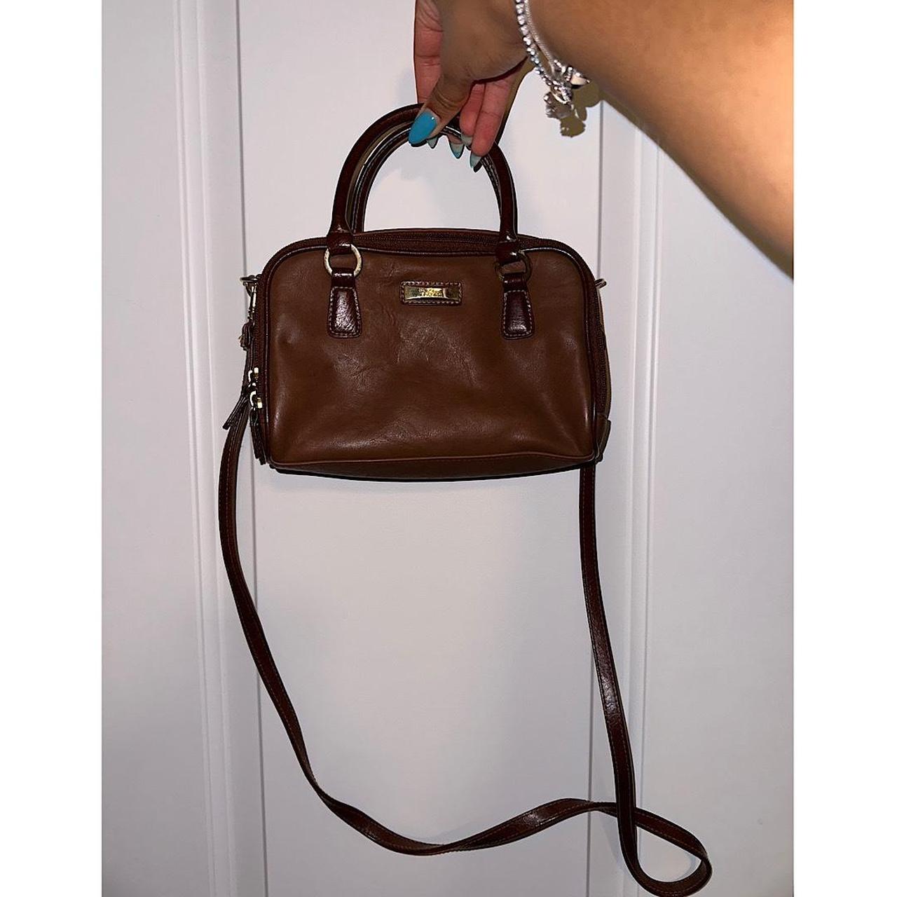 y2k brown purse🪵 •brand: rosetti •2 pockets on the... - Depop