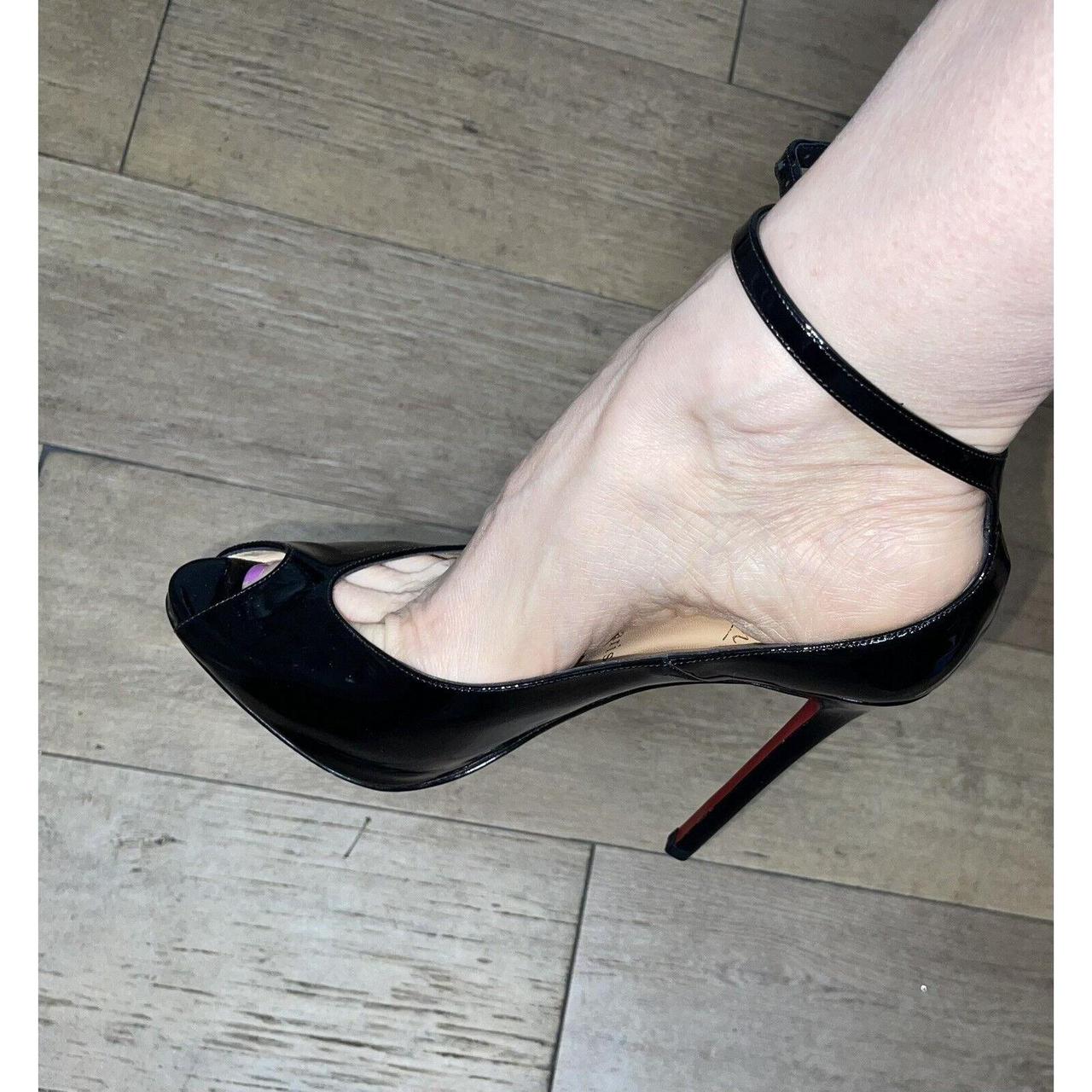 Christian louboutin 39.5 best sale