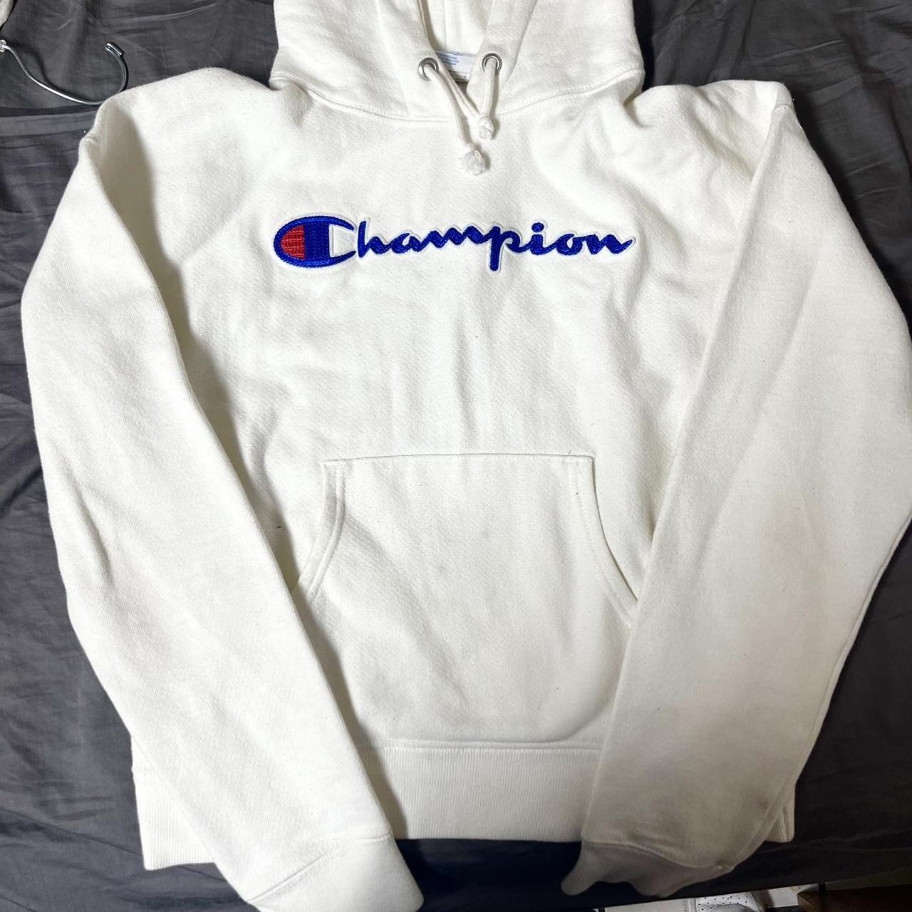 Champion sweater 2024 female xs