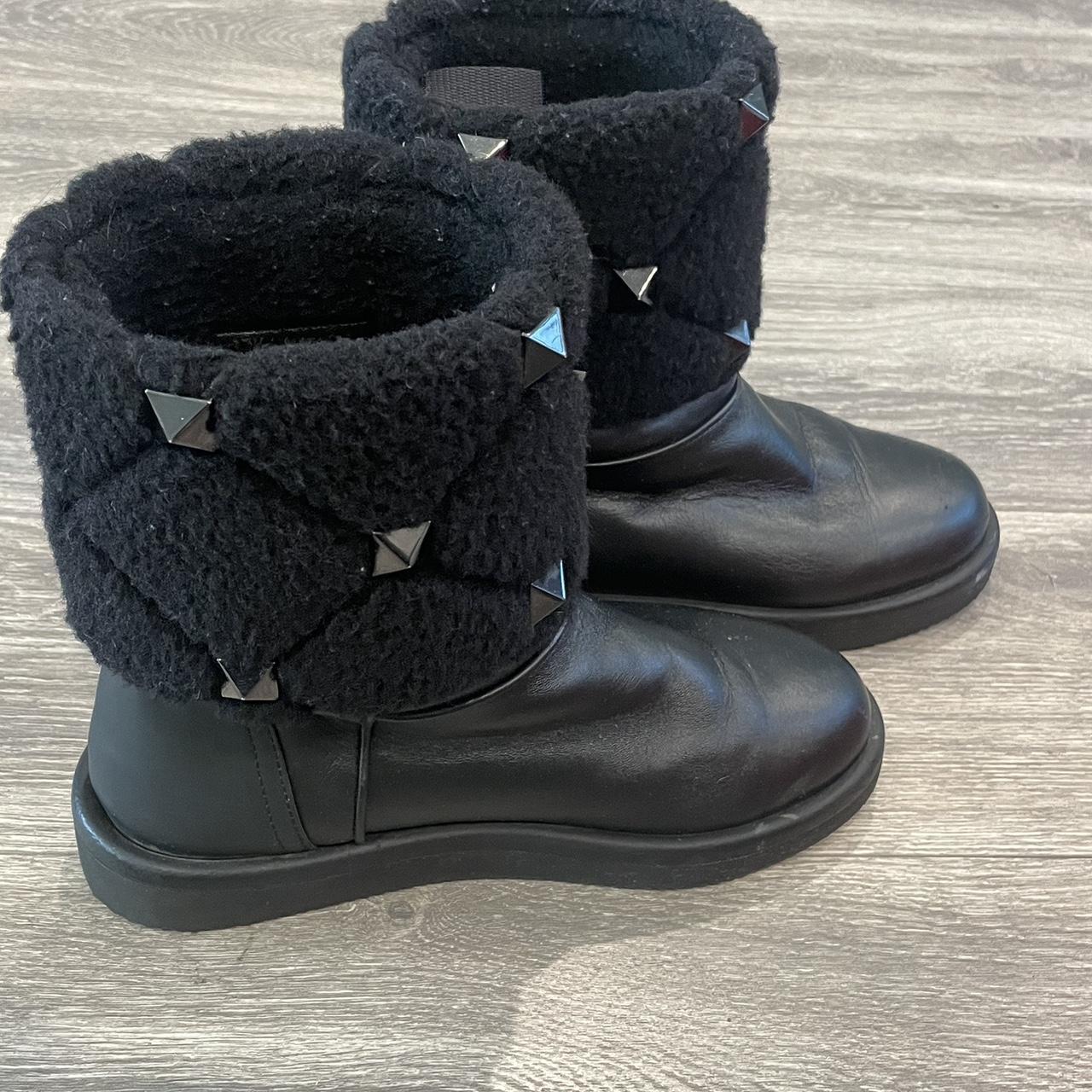 Valentino deals ugg boots