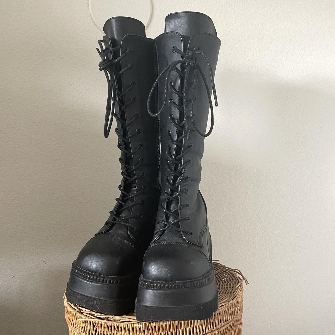 demonia earthshaker platform boots