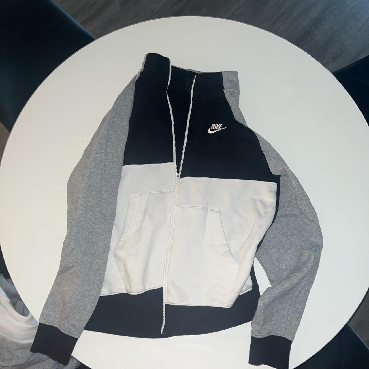nike tracksuit size s
