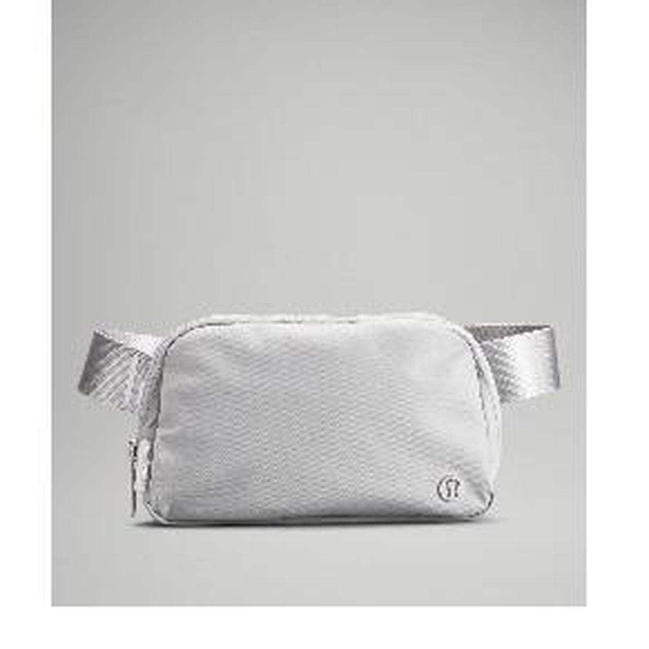 NWT Lululemon Everywhere Belt Bag Silver Drop/ White - Depop