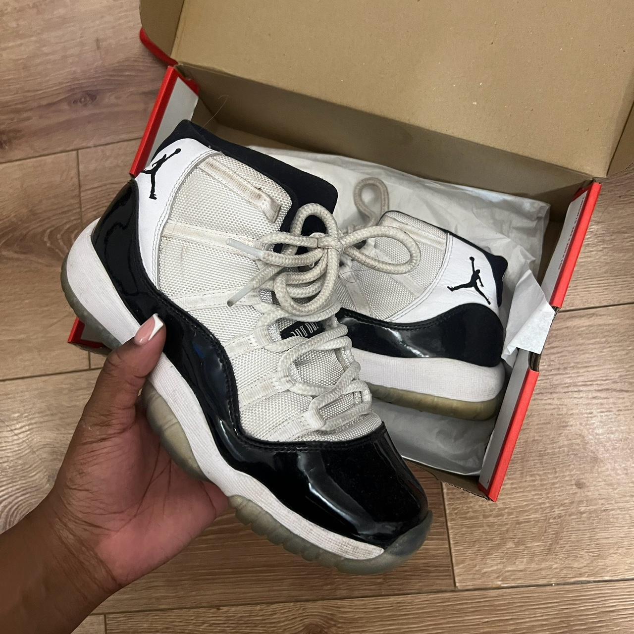 Jordan 11 high concord Black White UK 5.5 can