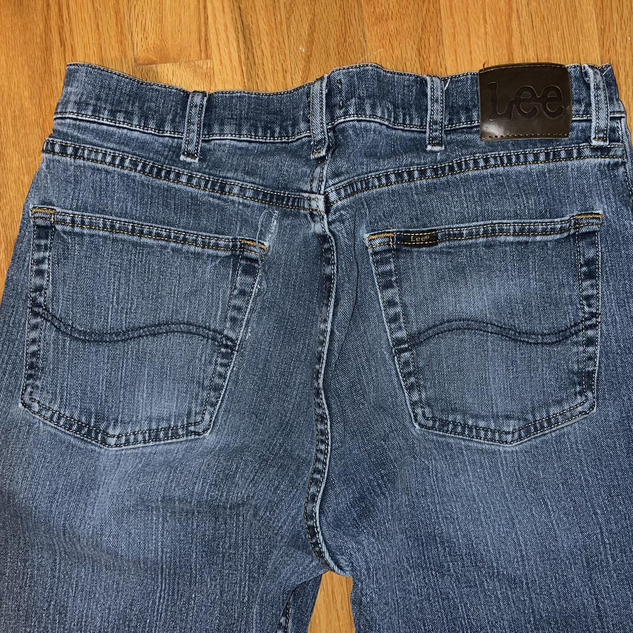 Regular fit LEE jeans super cute and has the worn... - Depop