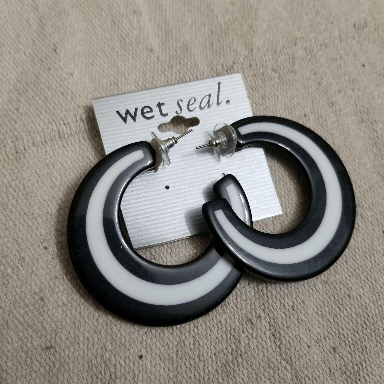 Black plastic hoop deals earrings