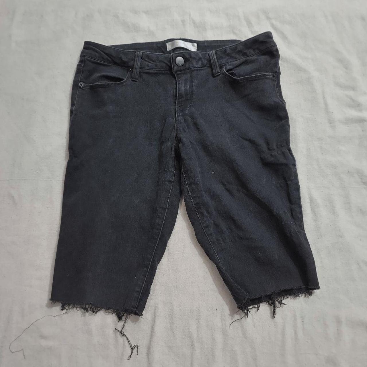 No boundaries black store shorts