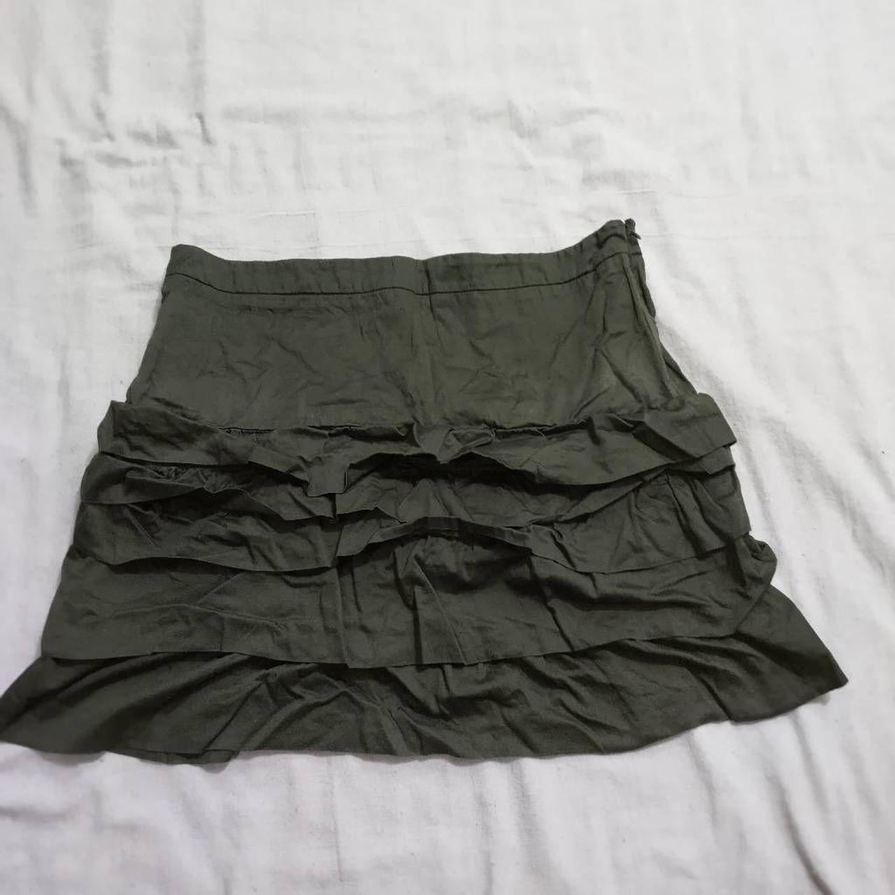 Brand Old Navy olive green ruffled skirt sz 14