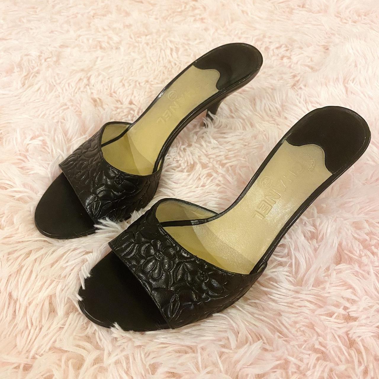 The most chic Chanel kitten heels with an embossed... - Depop