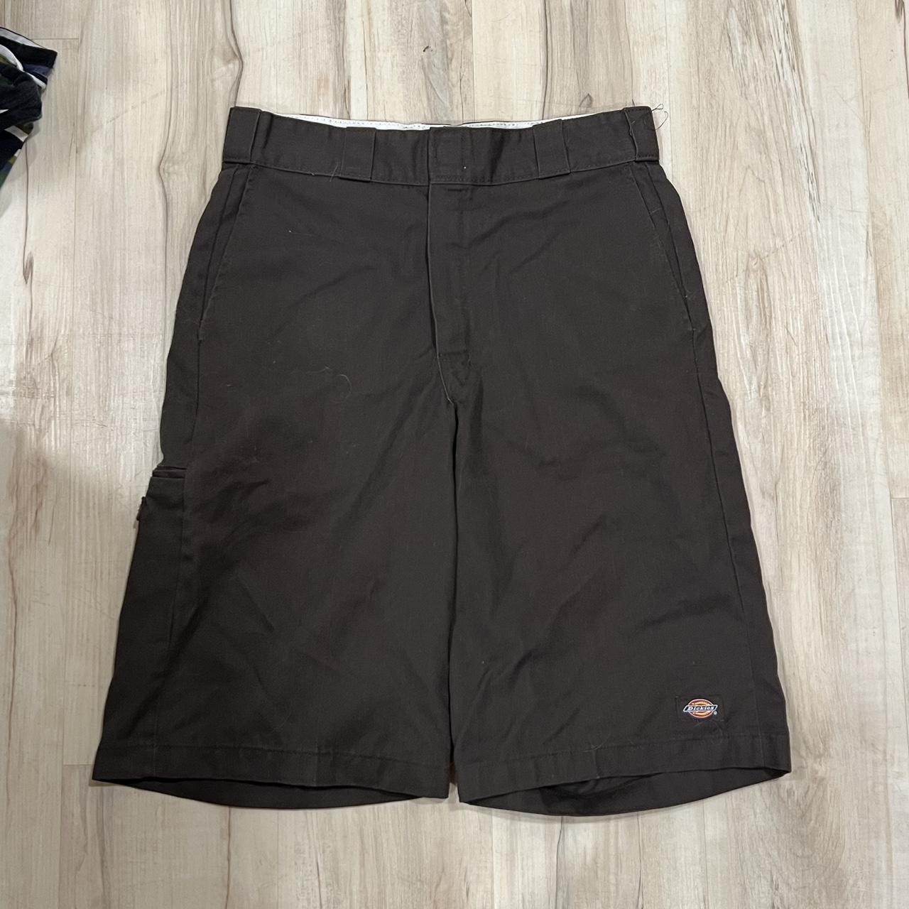 item listed by 2k7ven