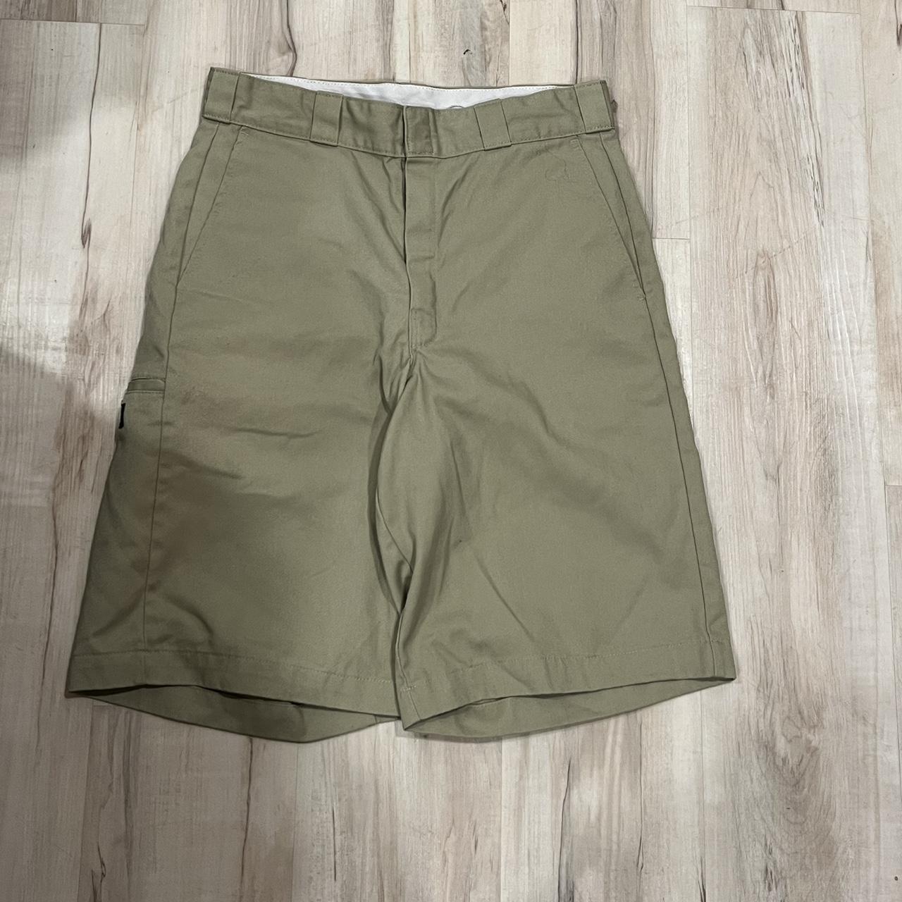 item listed by 2k7ven