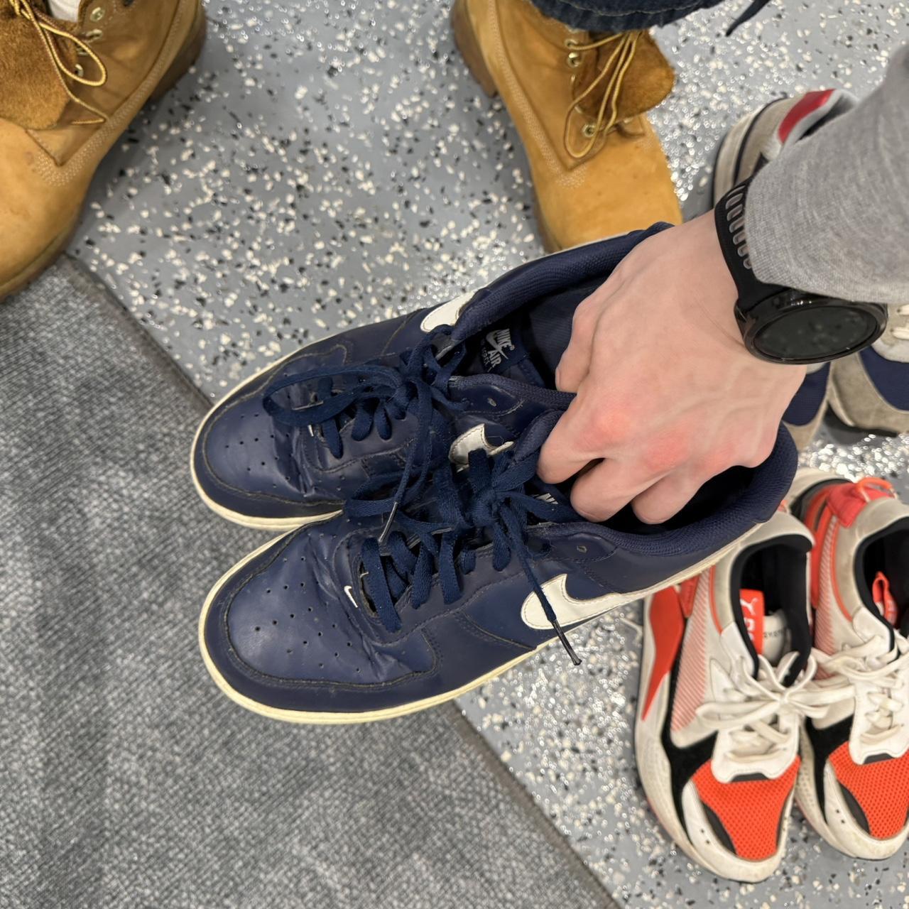 navy blue nike air force