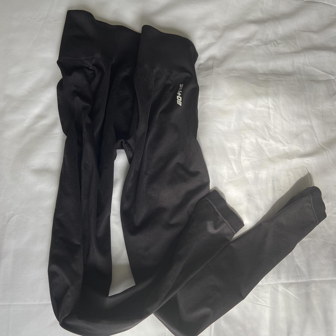 Bo + Tee Slinky Leggings with Scrunch Butt Color - Depop