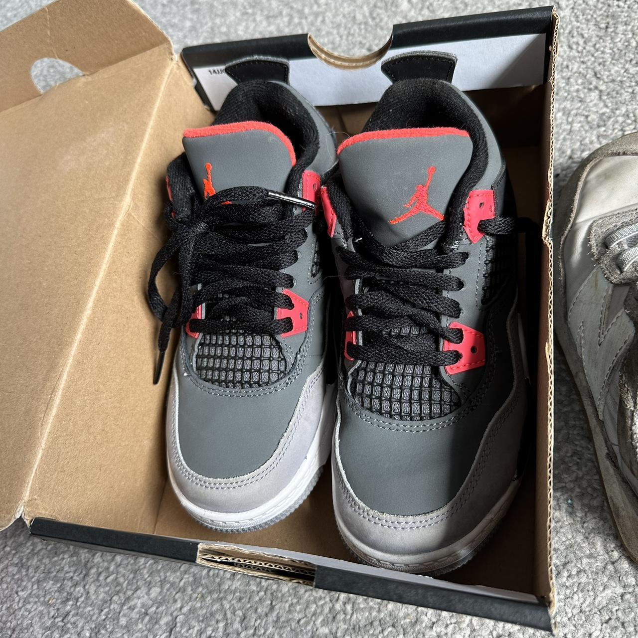 retros grey