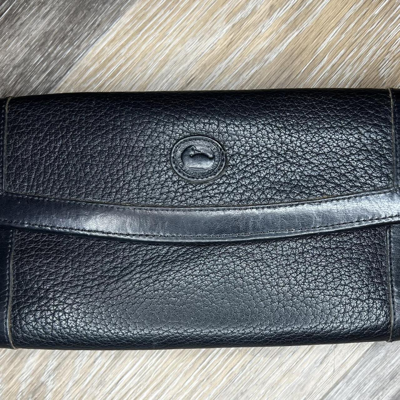 Dooney & bourke hot sale black wallet