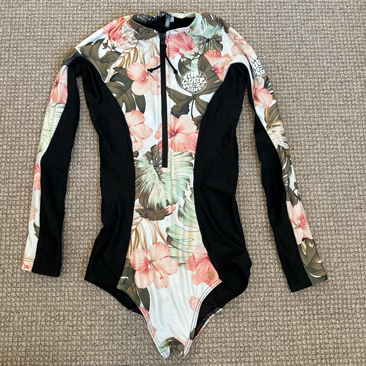  tropical ripcurl wetsuit size 6 used but in... Depop