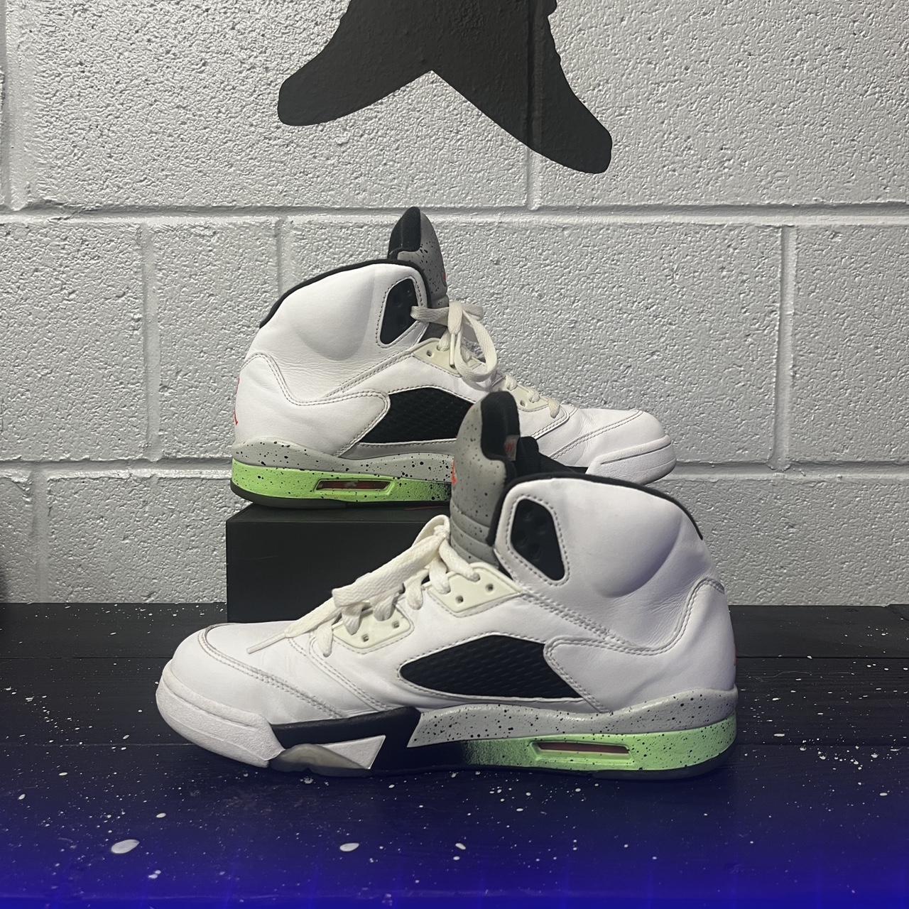 Jordan retro hotsell 5 poison green