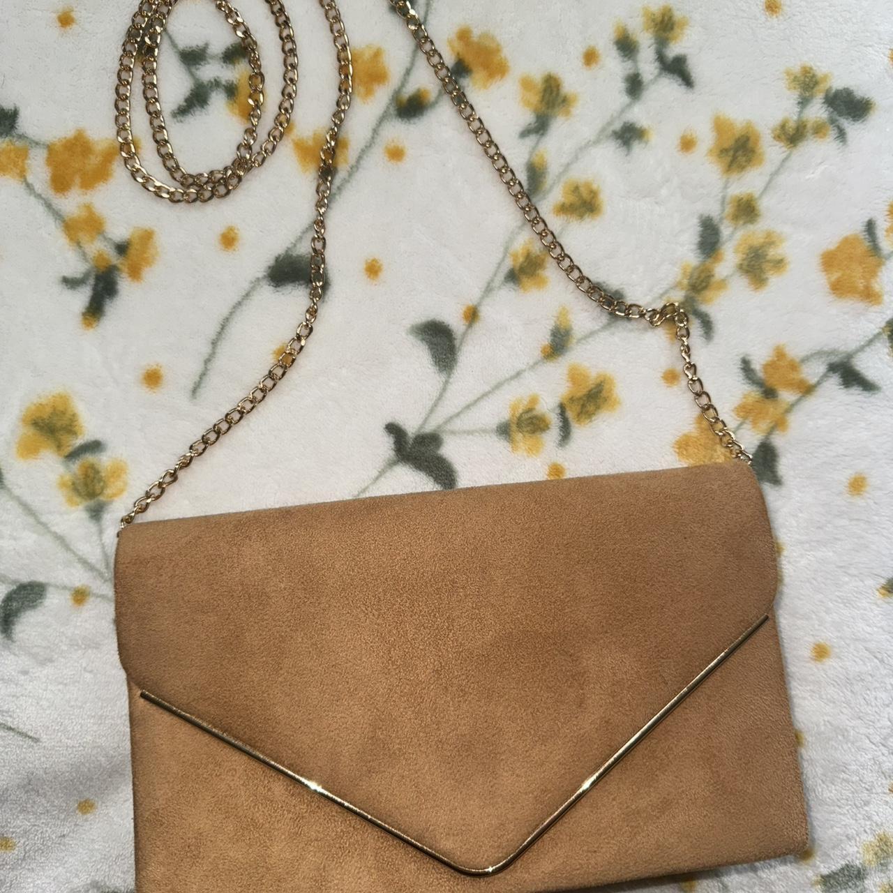 item listed by ariannaaa_059