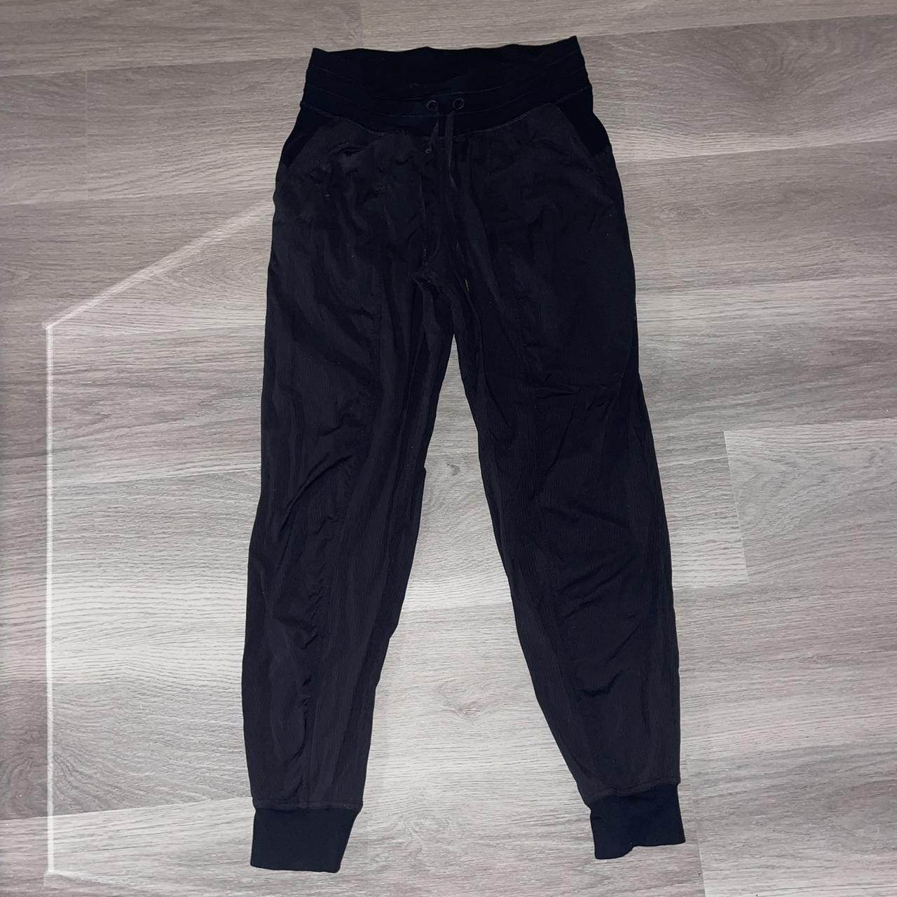 Lululemon Dance Joggers size 6 almost perfect (very - Depop