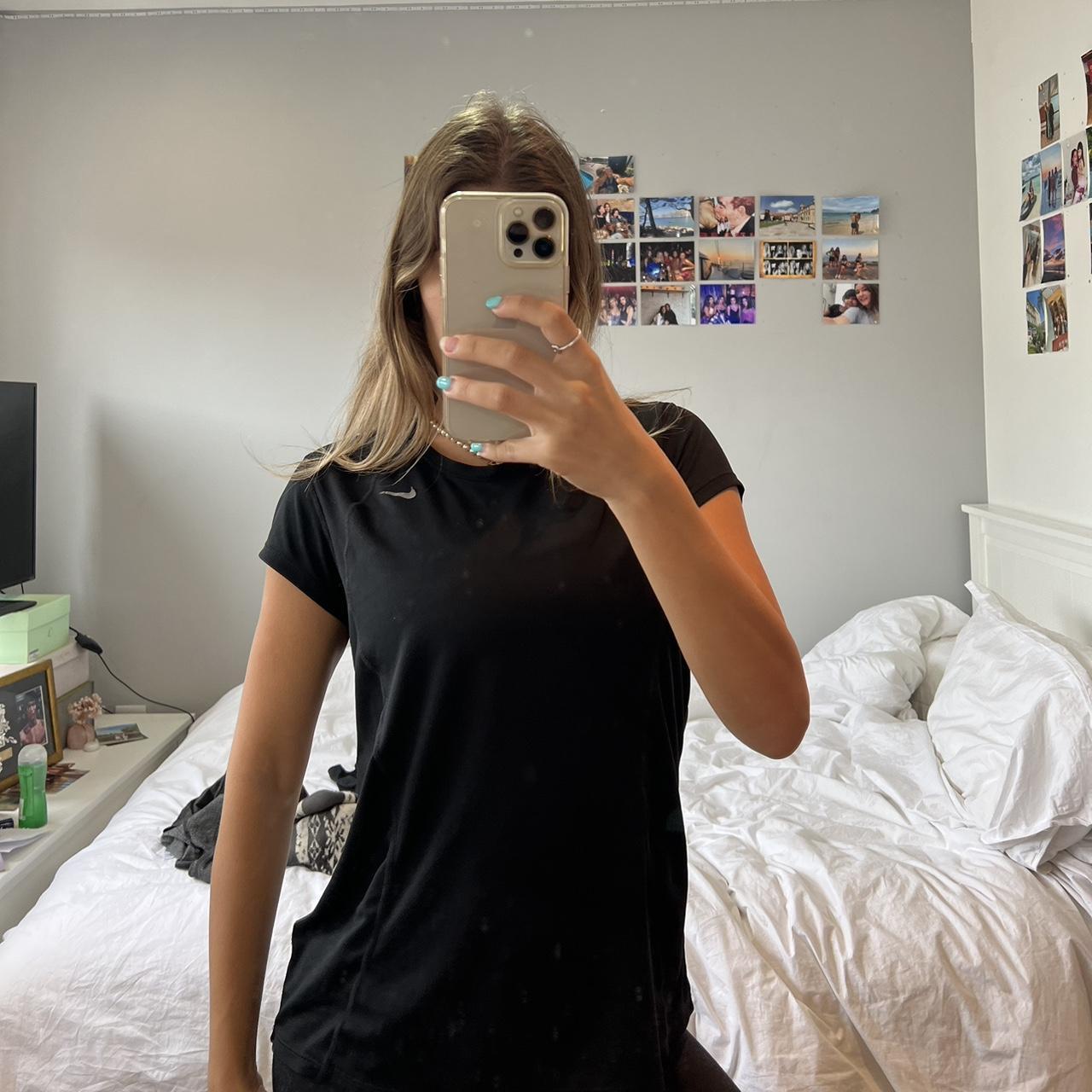 womens nike black t shirt