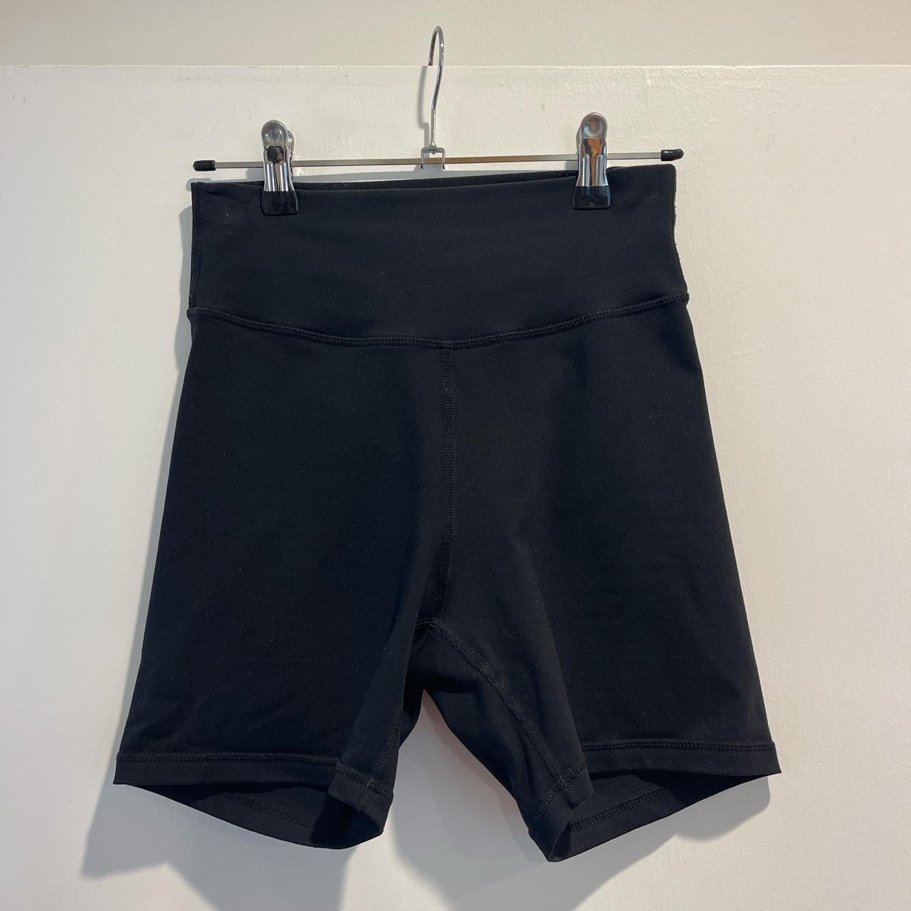 Muscle nation Scrunch bum bike short Black - Depop