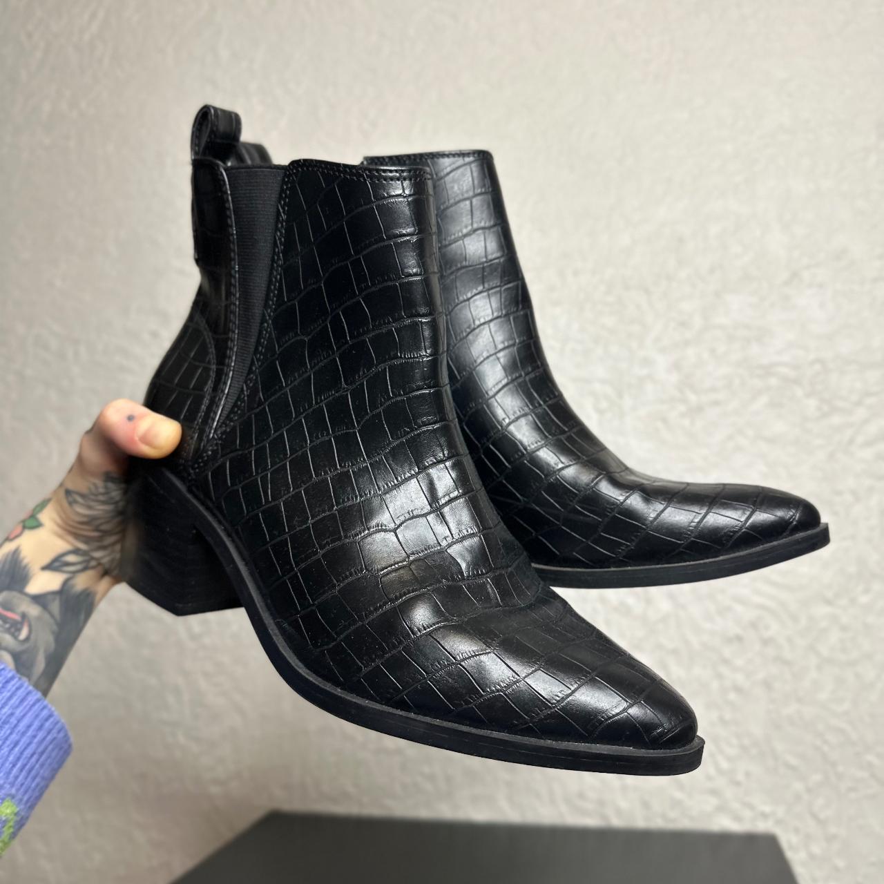 Fake hotsell snakeskin booties