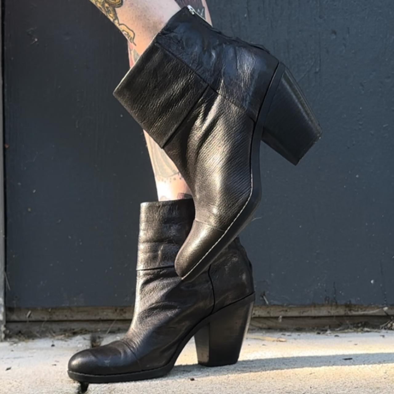 Bandolino black leather boots hotsell