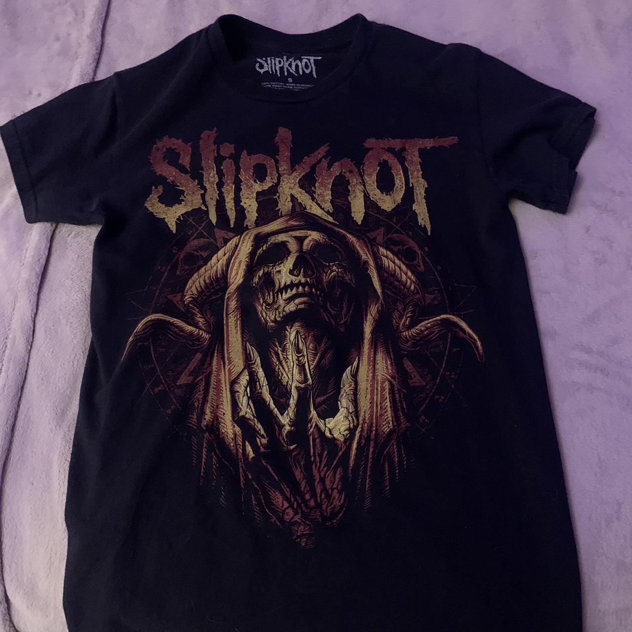 Woman’s Slipknot hot topic shirt 🖤 size small Depop