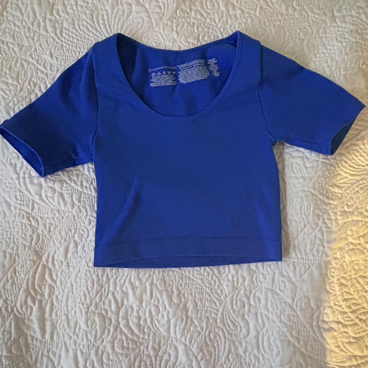 royal blue seamless short sleeve crop top. from