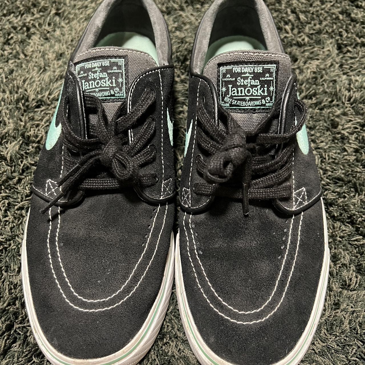 janoski green glow