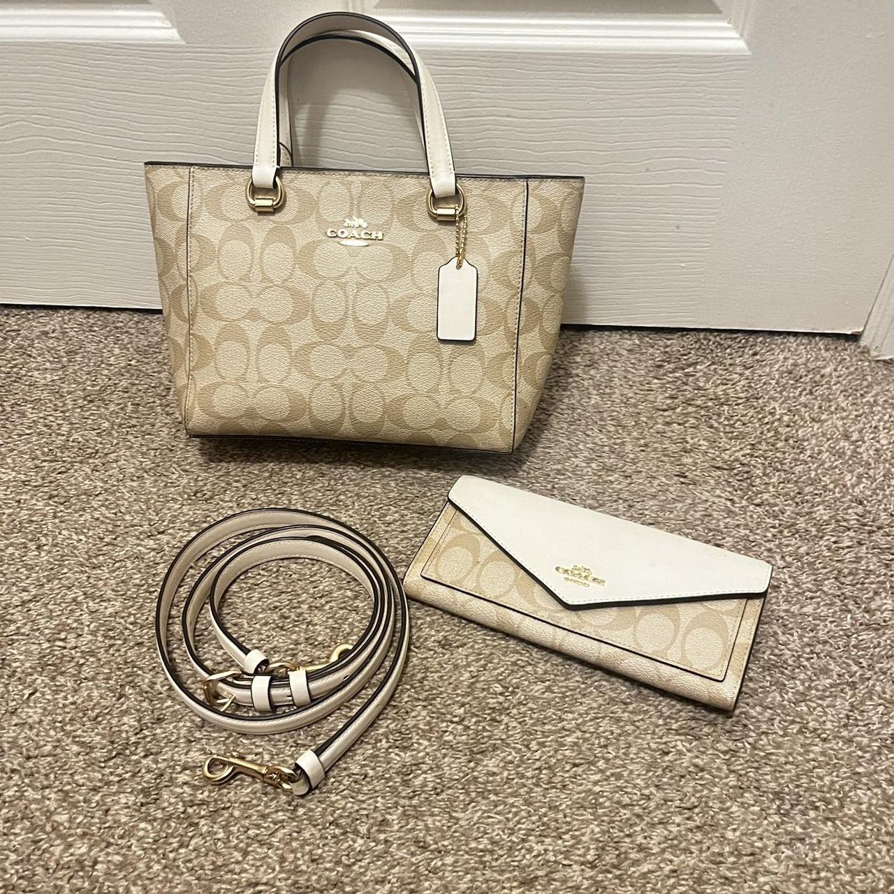 Coach leather purse and matching deals wallet