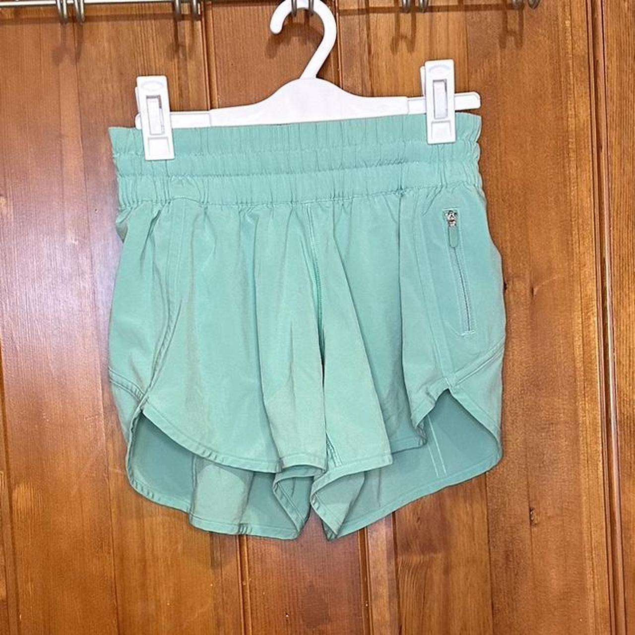 Mint green hot sale lululemon shorts