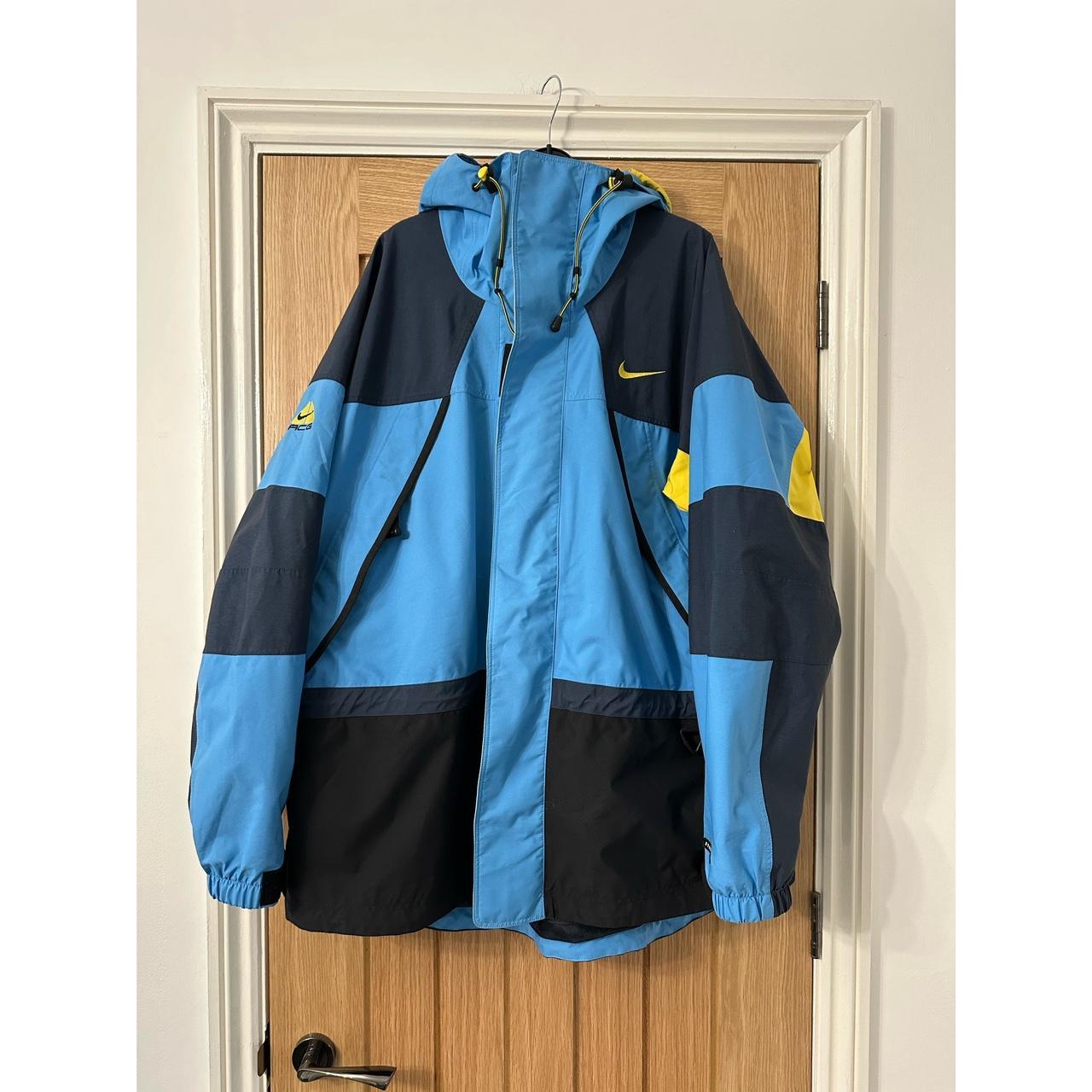 90’s Nike ACG Storm Fit Jacket, size Large. , Blue