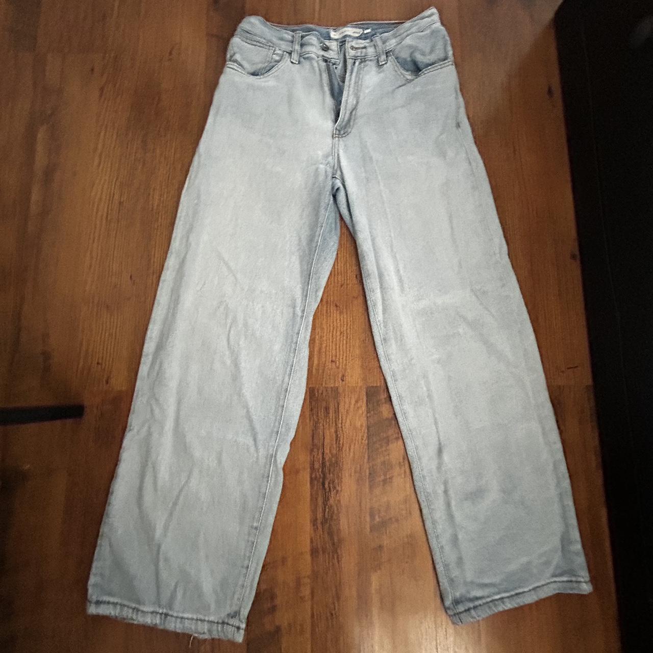 Subdued baggy jeans - Depop