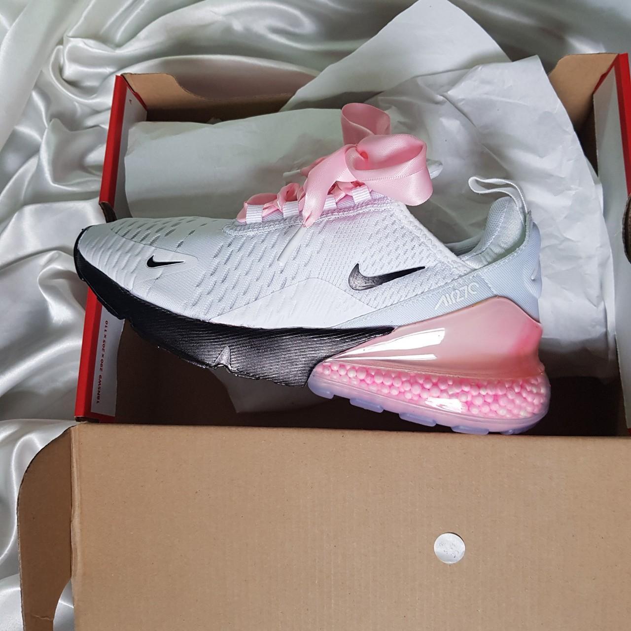 buzz nike 270