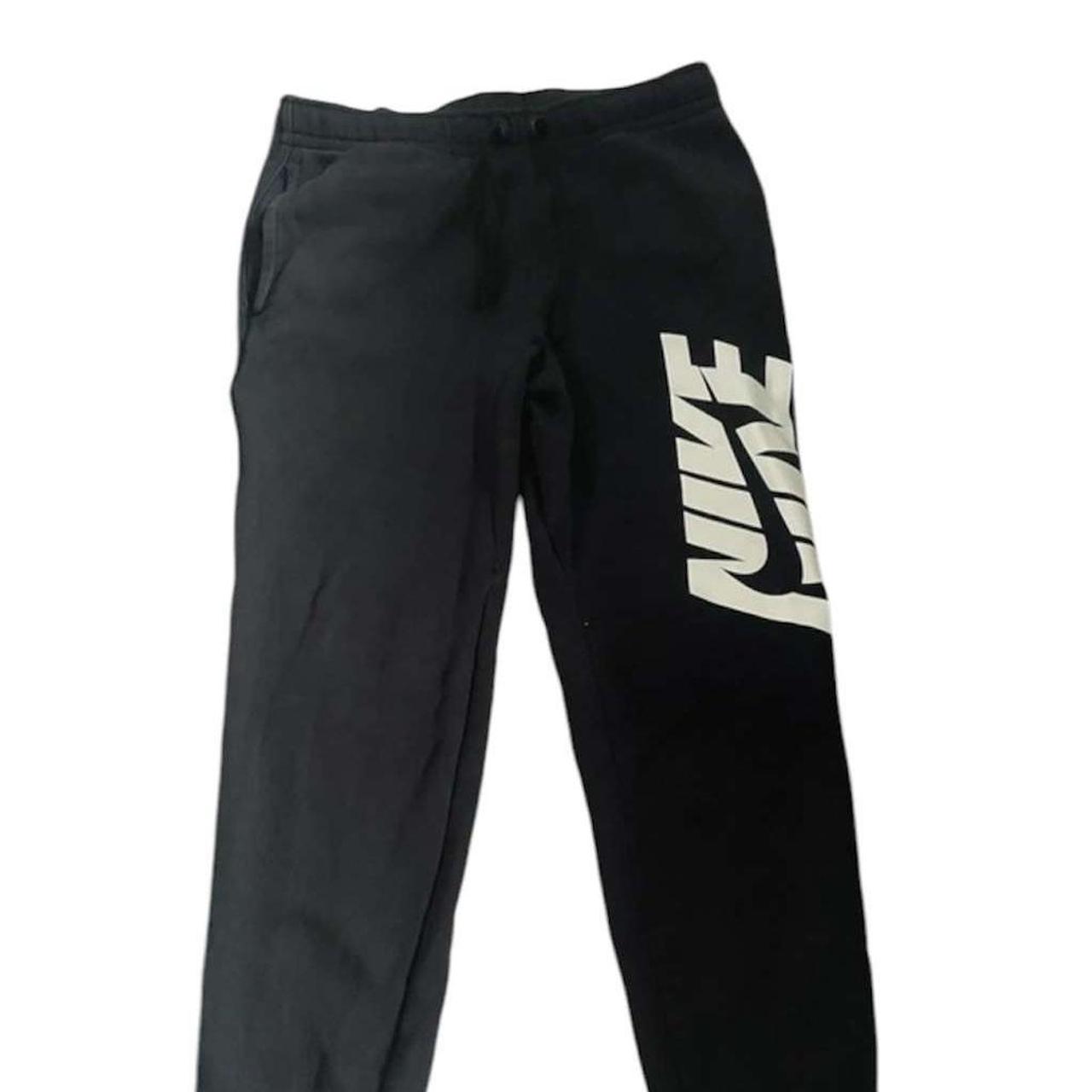 nike joggers size s