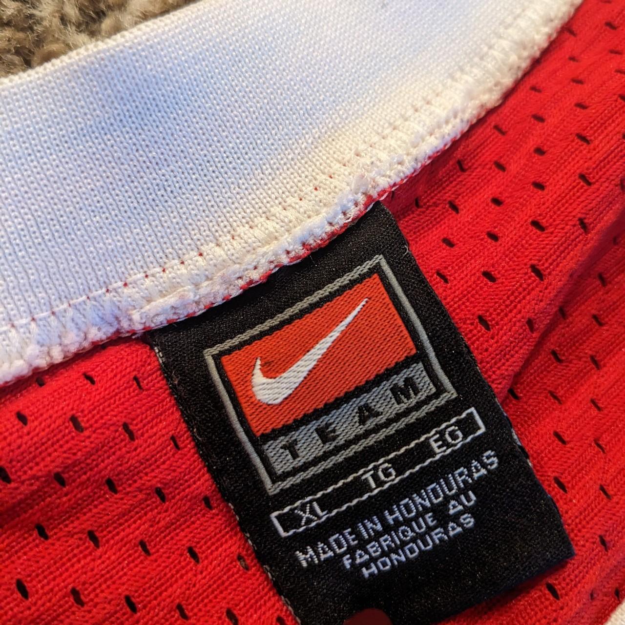 Vintage Nike Team Y2K Chicago Bulls Track Pants - Depop