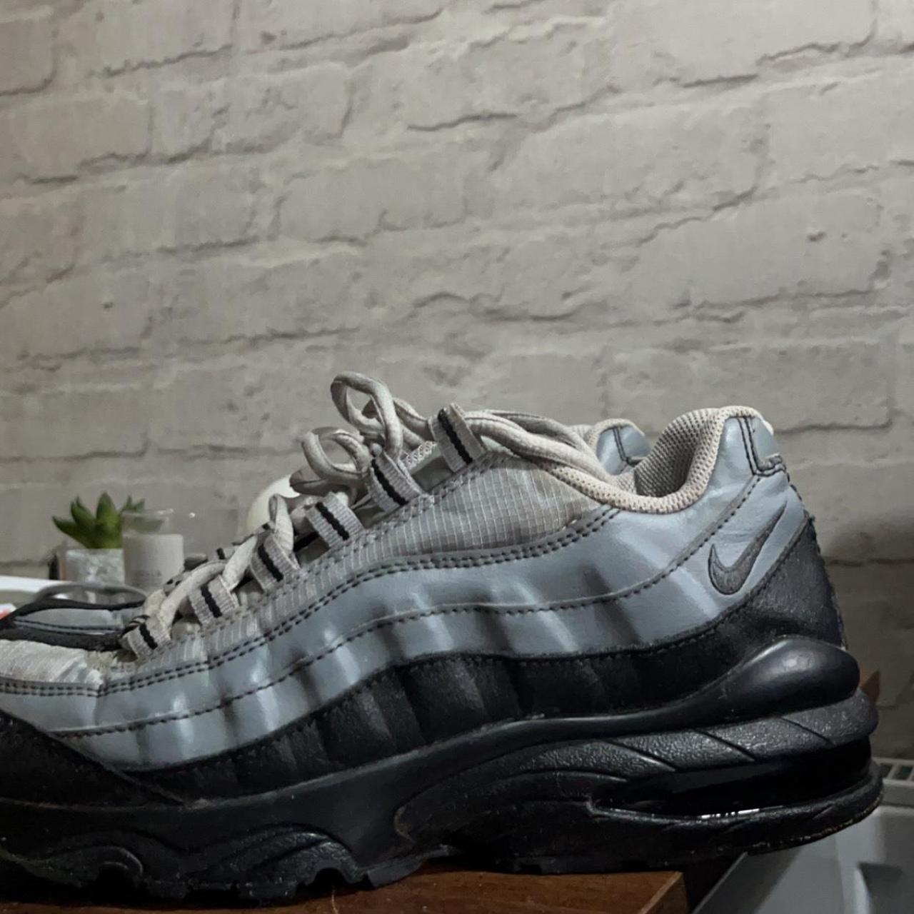 size 6 nike 95s