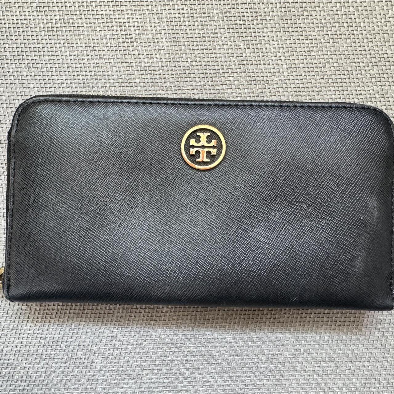 Tory Burch continental wallet. Used/noticeable... - Depop