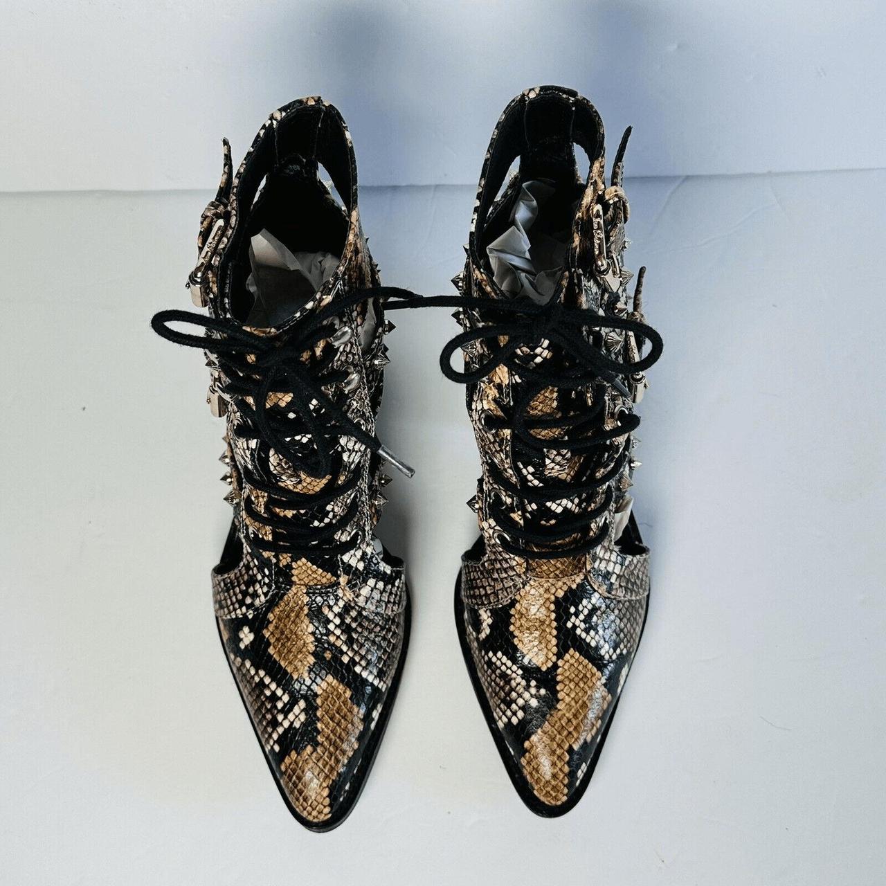 Step out in style with these Sam Edelman Elana