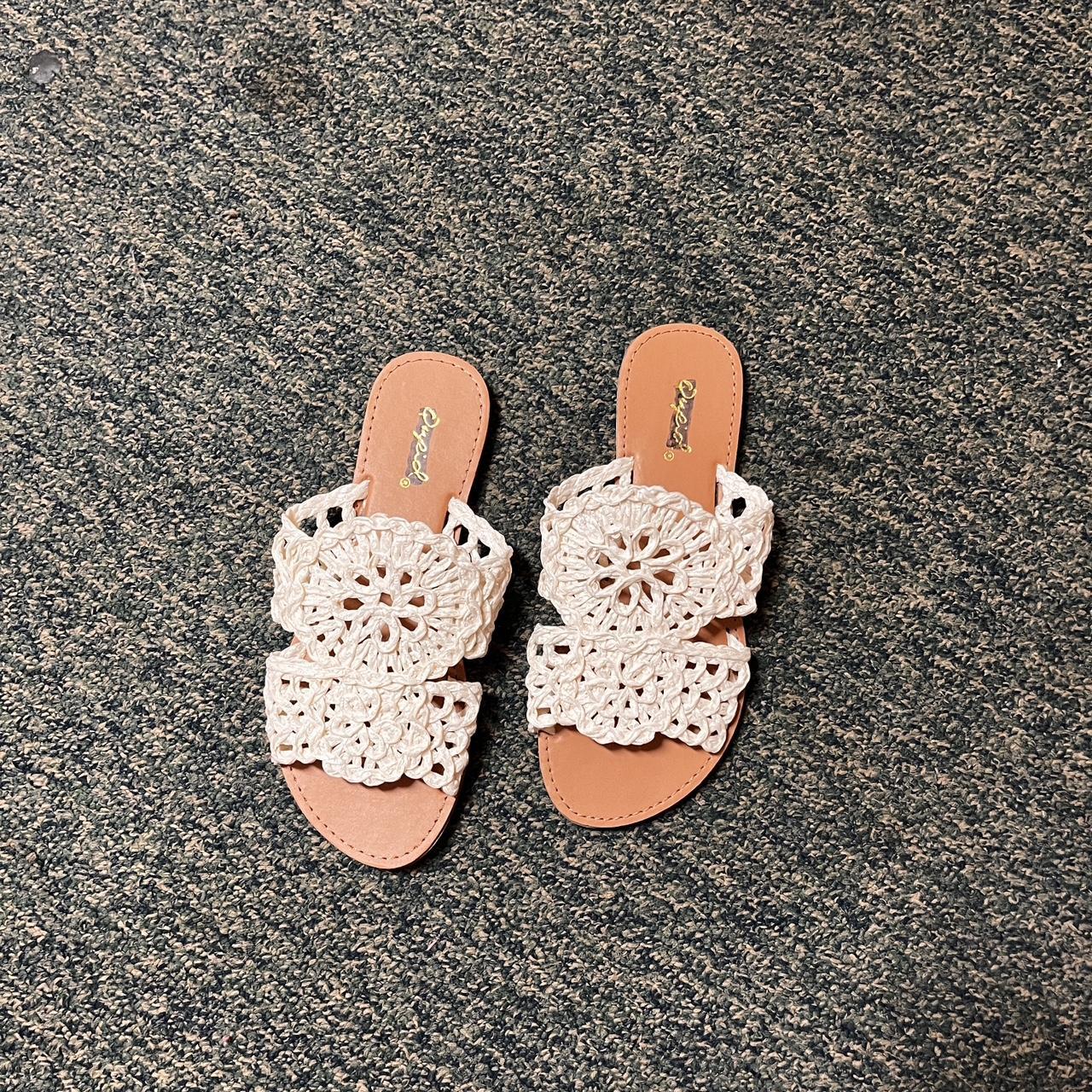qupid sandals