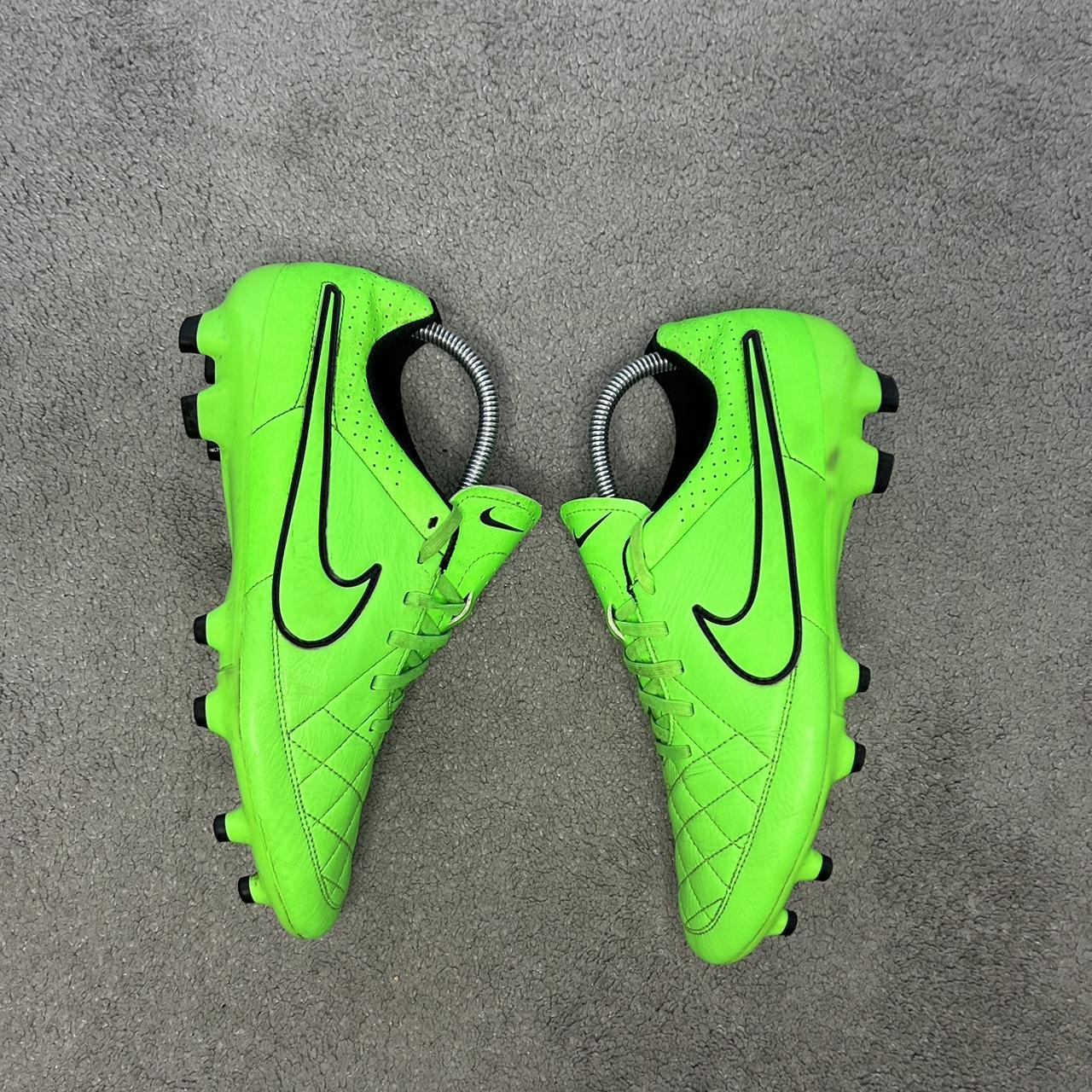 Nike tiempo genio on sale green